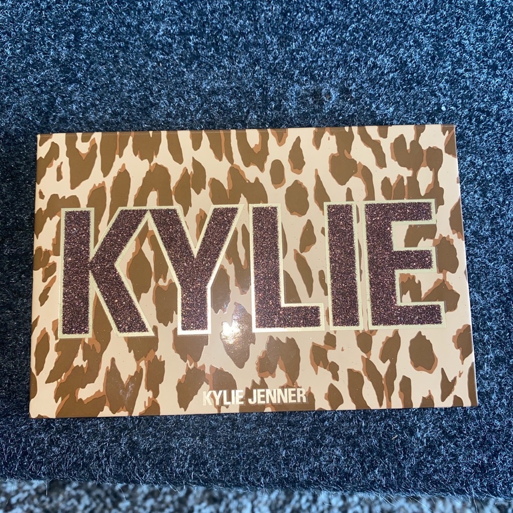 Kylie cosmetics wild thing palette